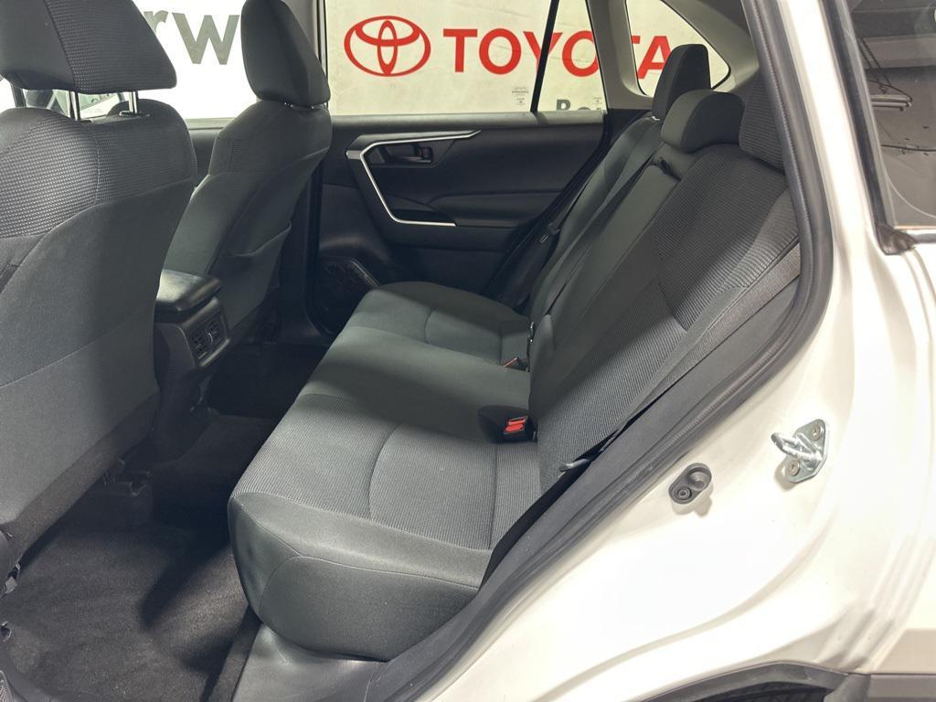 2024 Ice Cap Toyota RAV4