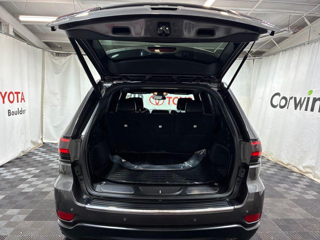 used 2015 Jeep Grand Cherokee car, priced at $11,000