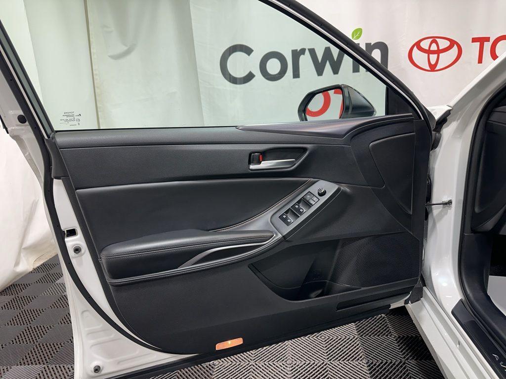 used 2022 Toyota Avalon Hybrid car, priced at $23,990