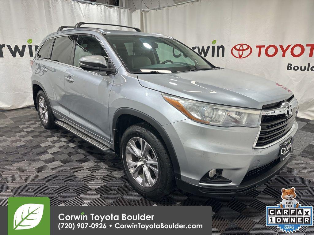 used 2015 Toyota Highlander car, priced at $19,900