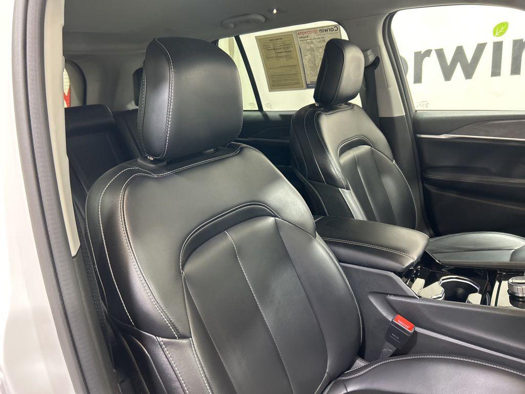 used 2023 Jeep Grand Cherokee car, priced at $25,000