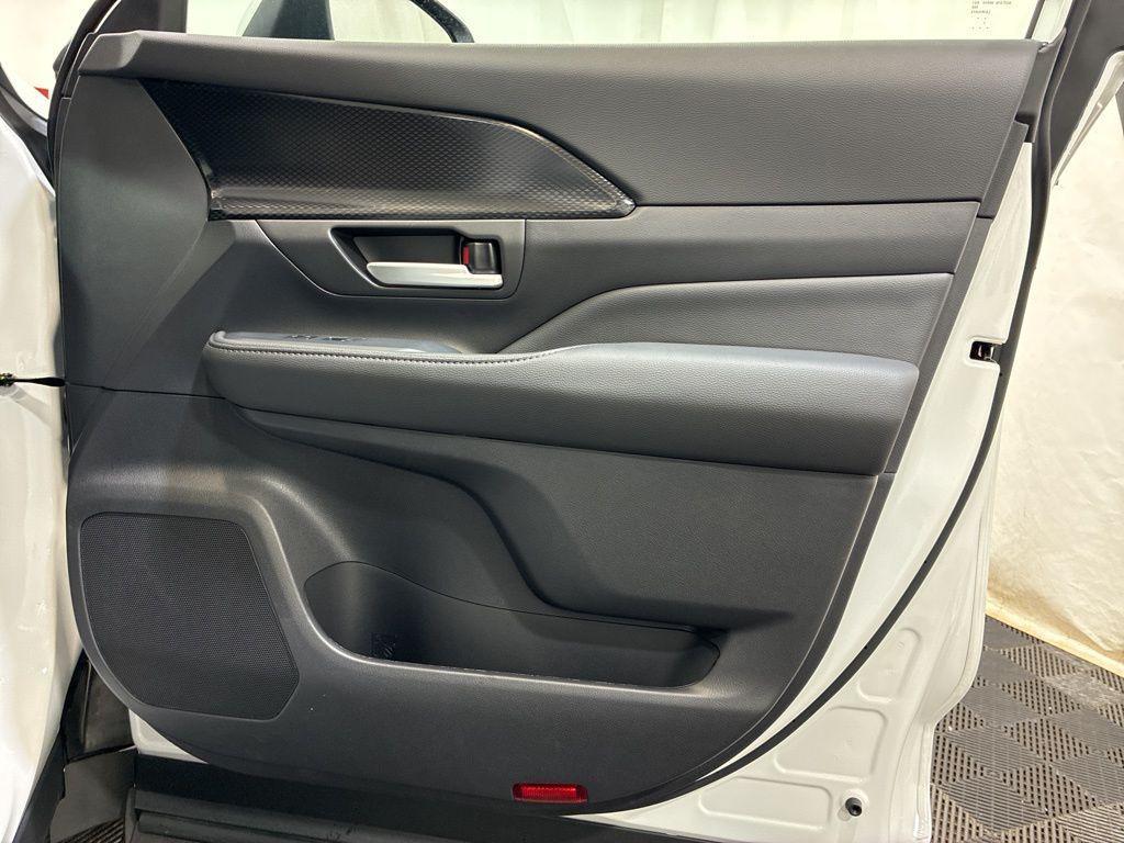 used 2026 Toyota Grand Highlander Hybrid car, priced at $61,000