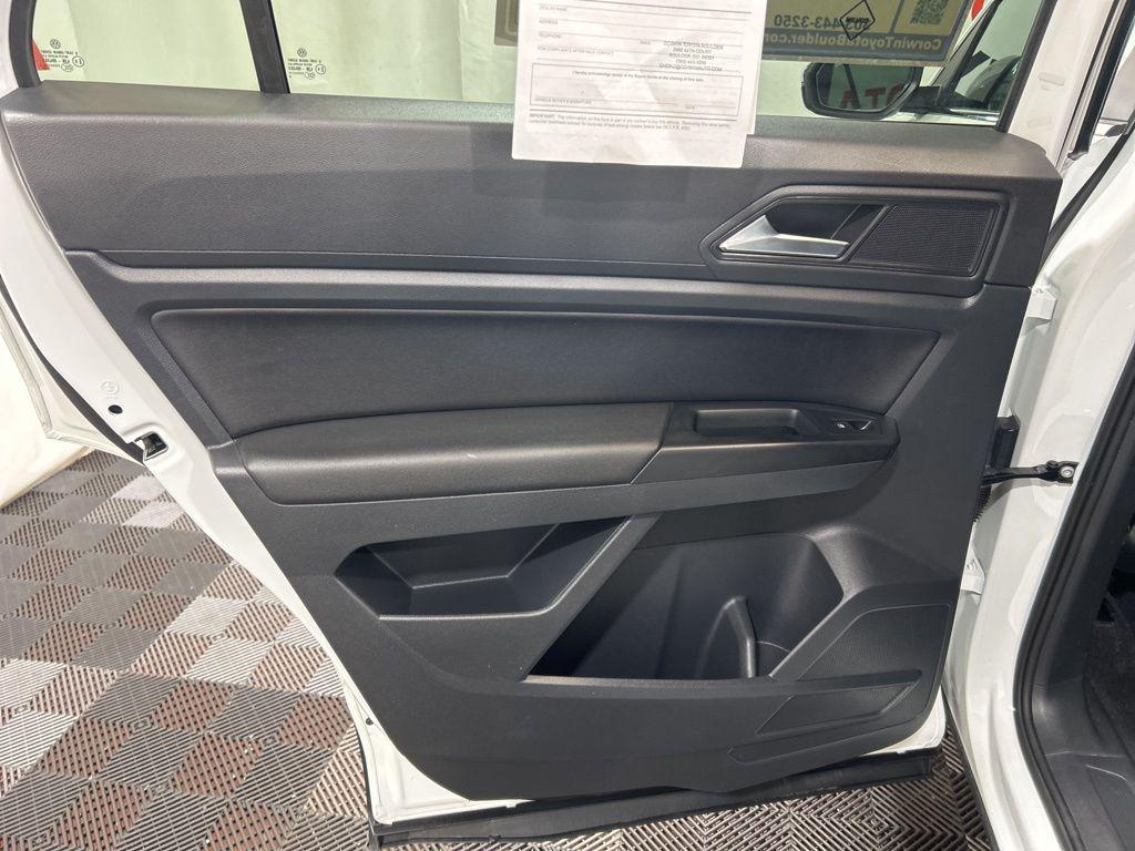 used 2020 Volkswagen Atlas Cross Sport car, priced at $18,500