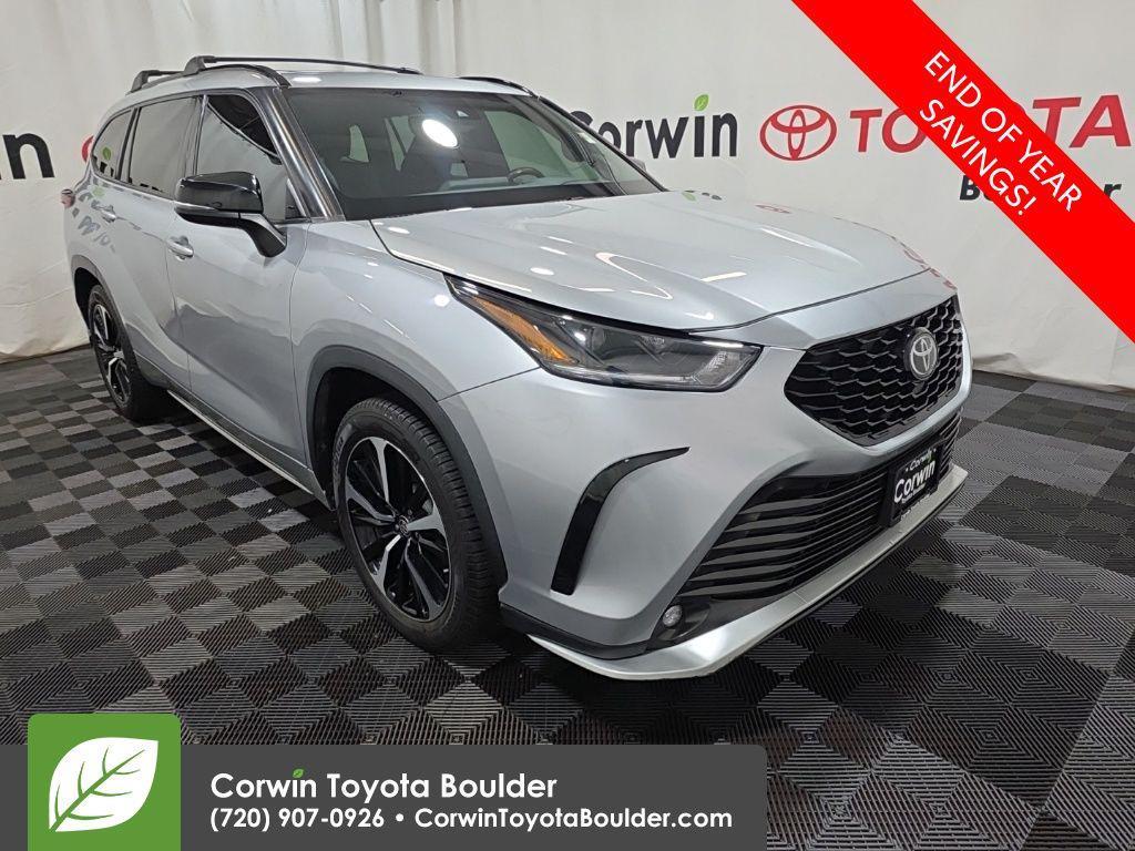 used 2021 Toyota Highlander car, priced at $29,550