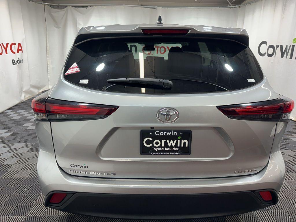 used 2024 Toyota Highlander car, priced at $32,850