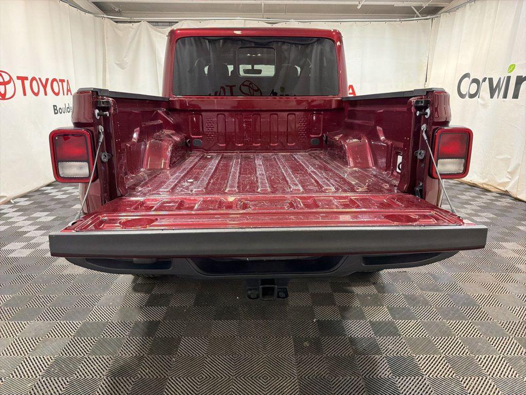 used 2022 Jeep Gladiator car, priced at $28,200