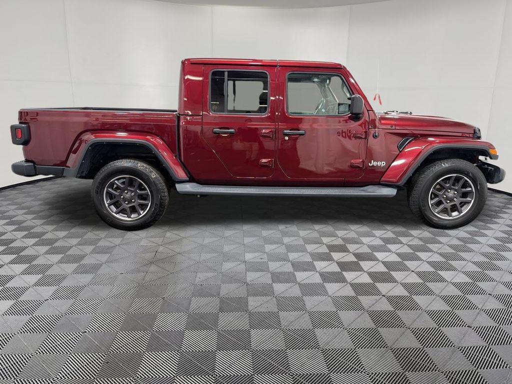 used 2022 Jeep Gladiator car, priced at $28,200