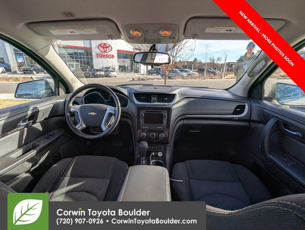 used 2015 Chevrolet Traverse car, priced at $8,000