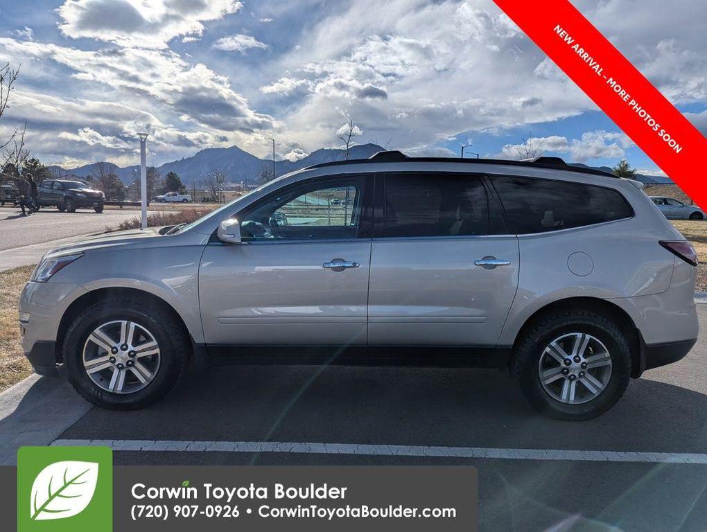 used 2015 Chevrolet Traverse car, priced at $8,000