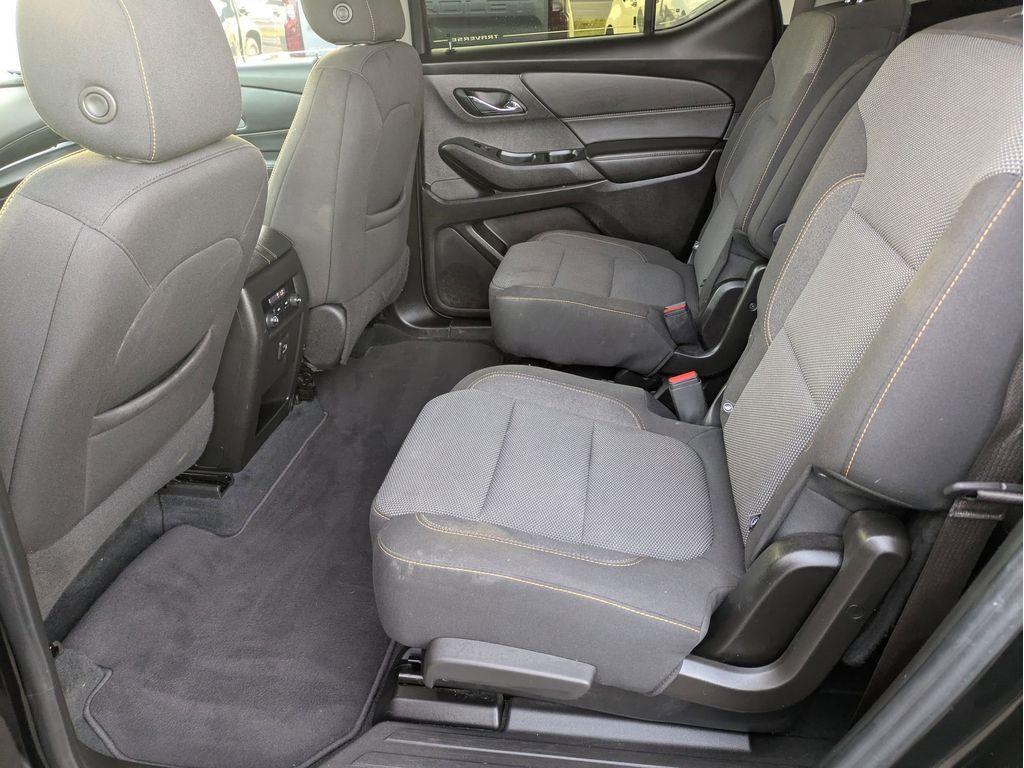 used 2021 Chevrolet Traverse car, priced at $20,599