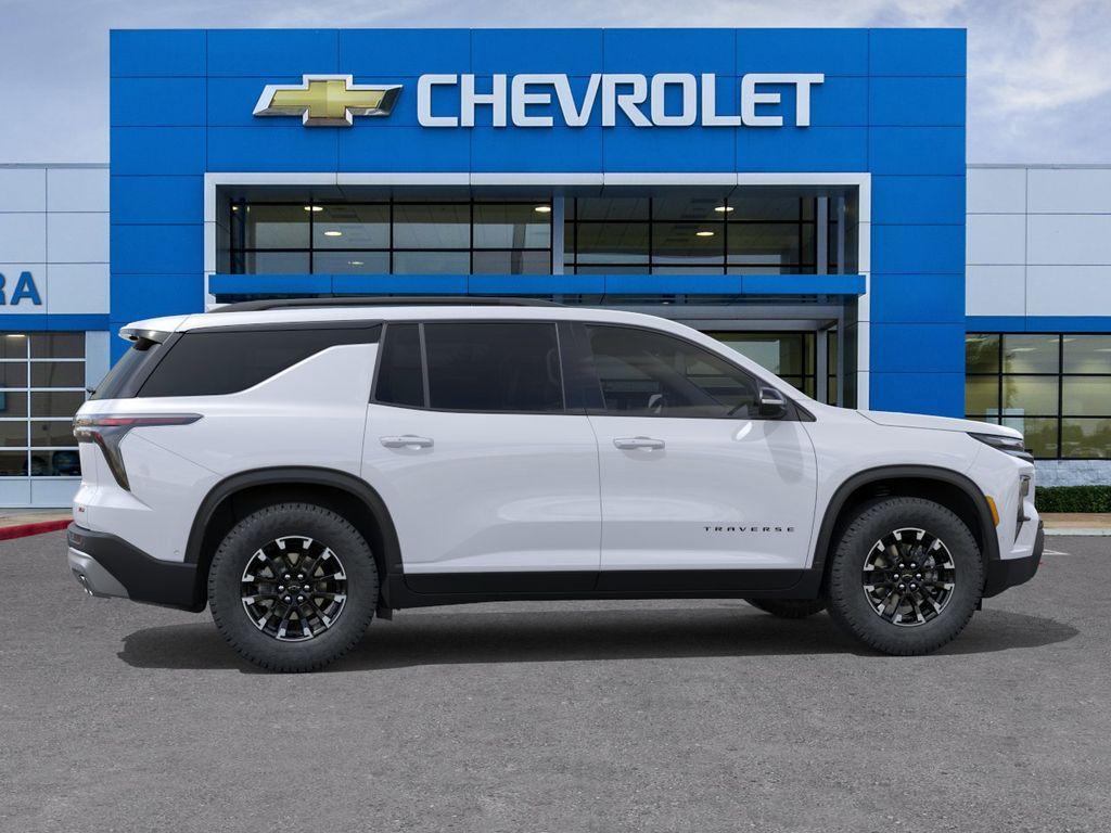 new 2026 Chevrolet Traverse car, priced at $52,050