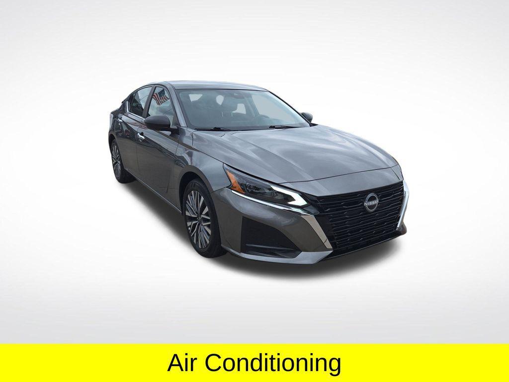 used 2025 Nissan Altima car, priced at $19,889