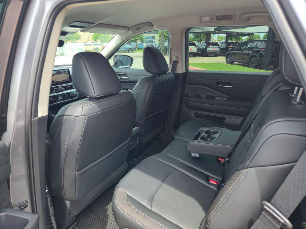 new 2026 Nissan Pathfinder car, priced at $41,999