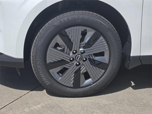 new 2025 Nissan Murano car, priced at $41,328