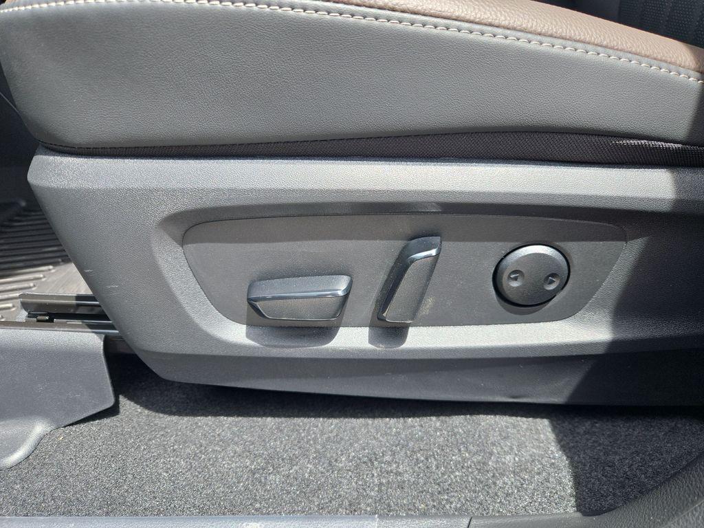 new 2026 Nissan Pathfinder car, priced at $47,349