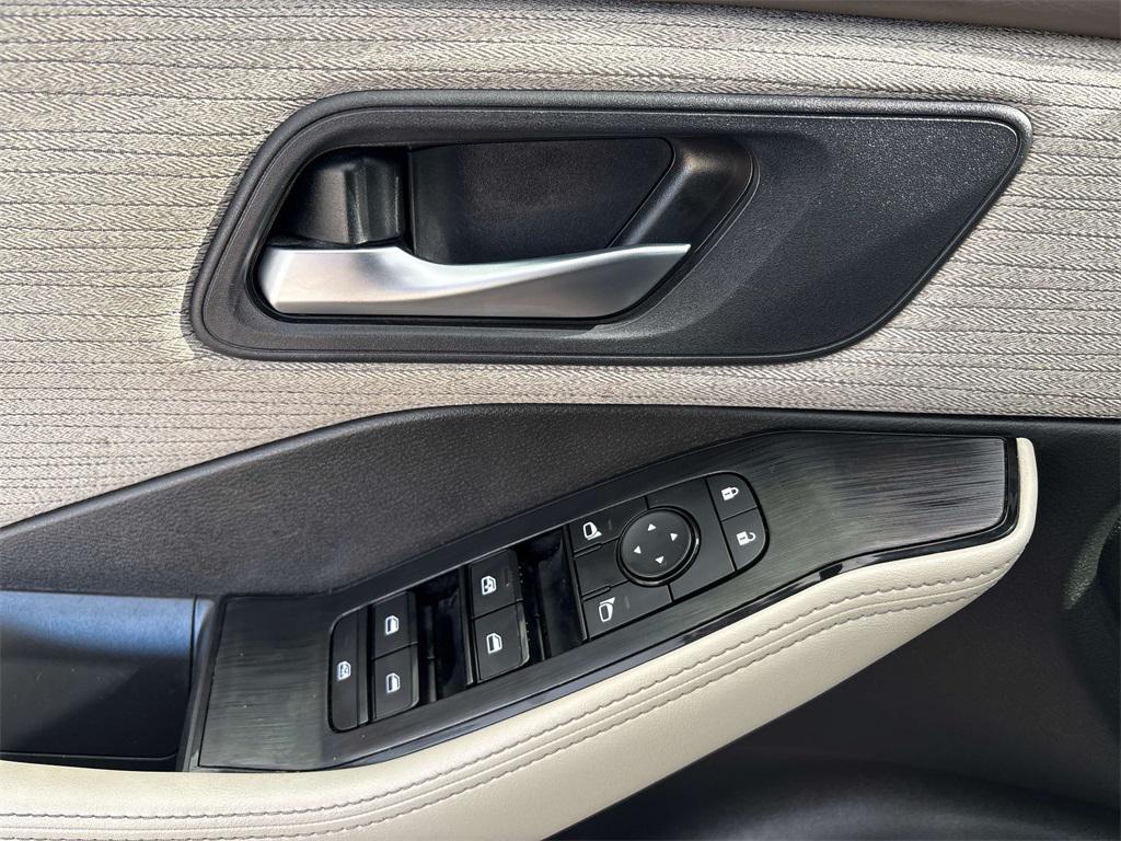 used 2023 Nissan Rogue car, priced at $16,200