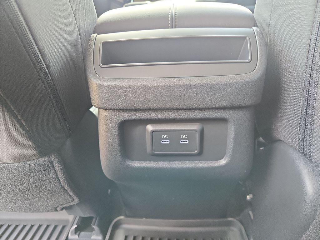 new 2026 Nissan Pathfinder car, priced at $39,812