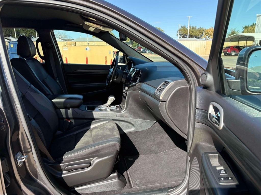 used 2020 Jeep Grand Cherokee car, priced at $14,389