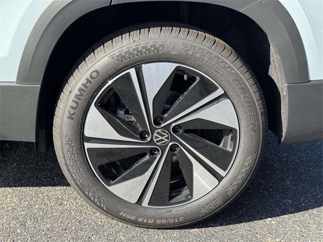 new 2025 Volkswagen Taos car, priced at $34,100