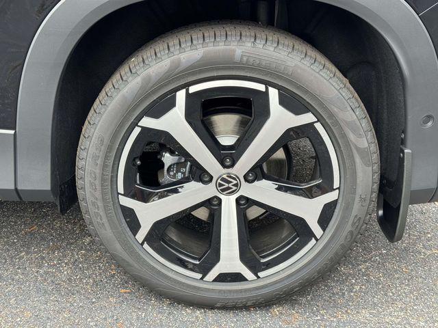 new 2026 Volkswagen Tiguan car, priced at $34,379