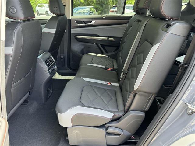 new 2025 Volkswagen Atlas car, priced at $43,771