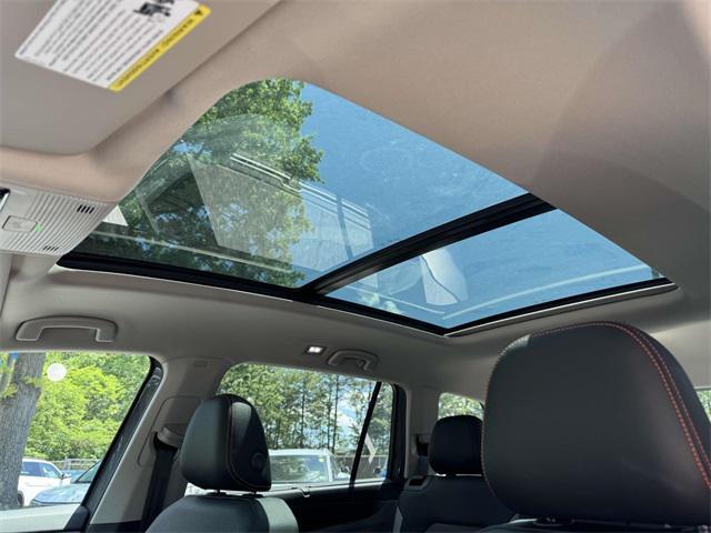 new 2025 Volkswagen Atlas car, priced at $43,771