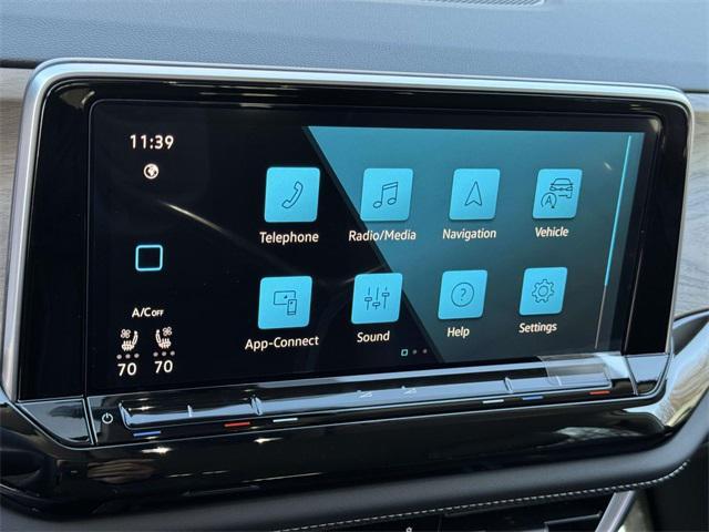 new 2026 Volkswagen Atlas car, priced at $40,140