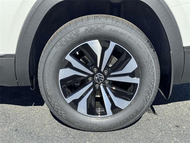 new 2026 Volkswagen Atlas car, priced at $40,140