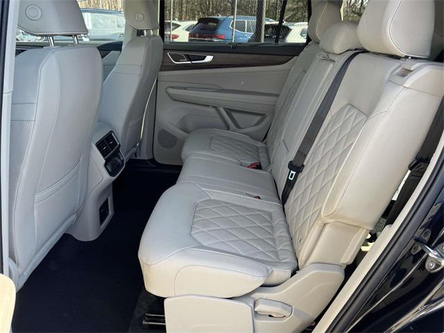 new 2026 Volkswagen Atlas car, priced at $52,621