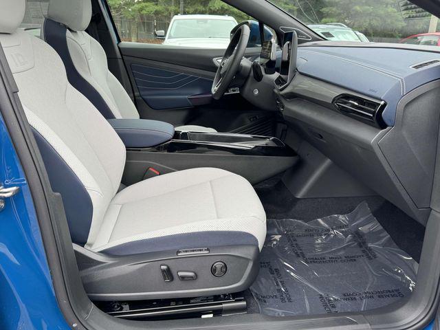 new 2025 Volkswagen ID.4 car, priced at $48,028