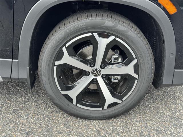 new 2025 Volkswagen Tiguan car, priced at $32,529