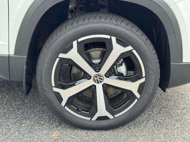 new 2025 Volkswagen Taos car, priced at $34,474