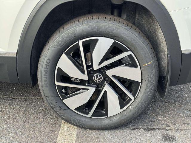 new 2026 Volkswagen Atlas car, priced at $50,246