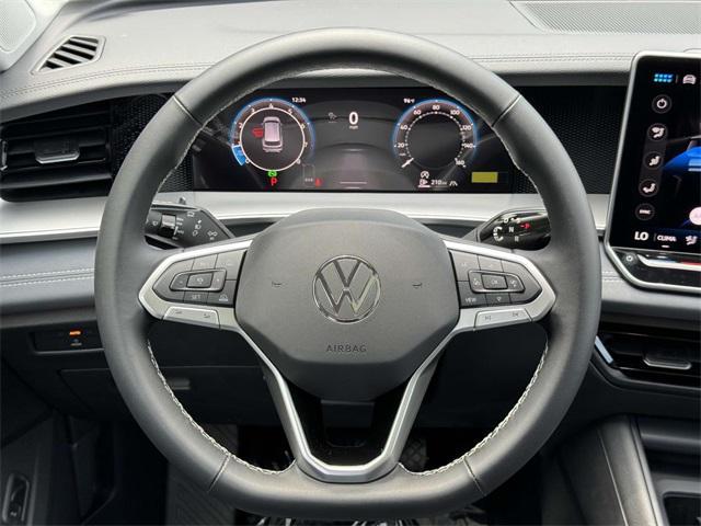 new 2025 Volkswagen Tiguan car, priced at $35,515