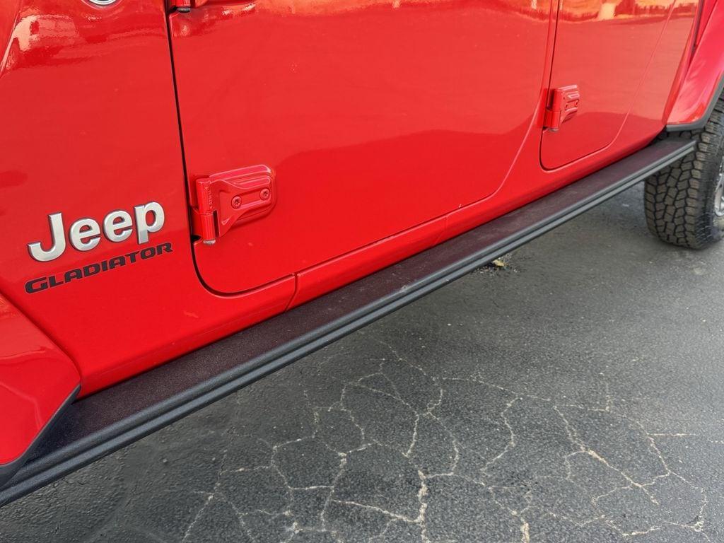 used 2021 Jeep Gladiator car, priced at $32,984