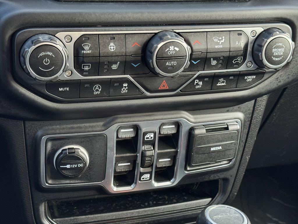 used 2021 Jeep Gladiator car, priced at $32,984