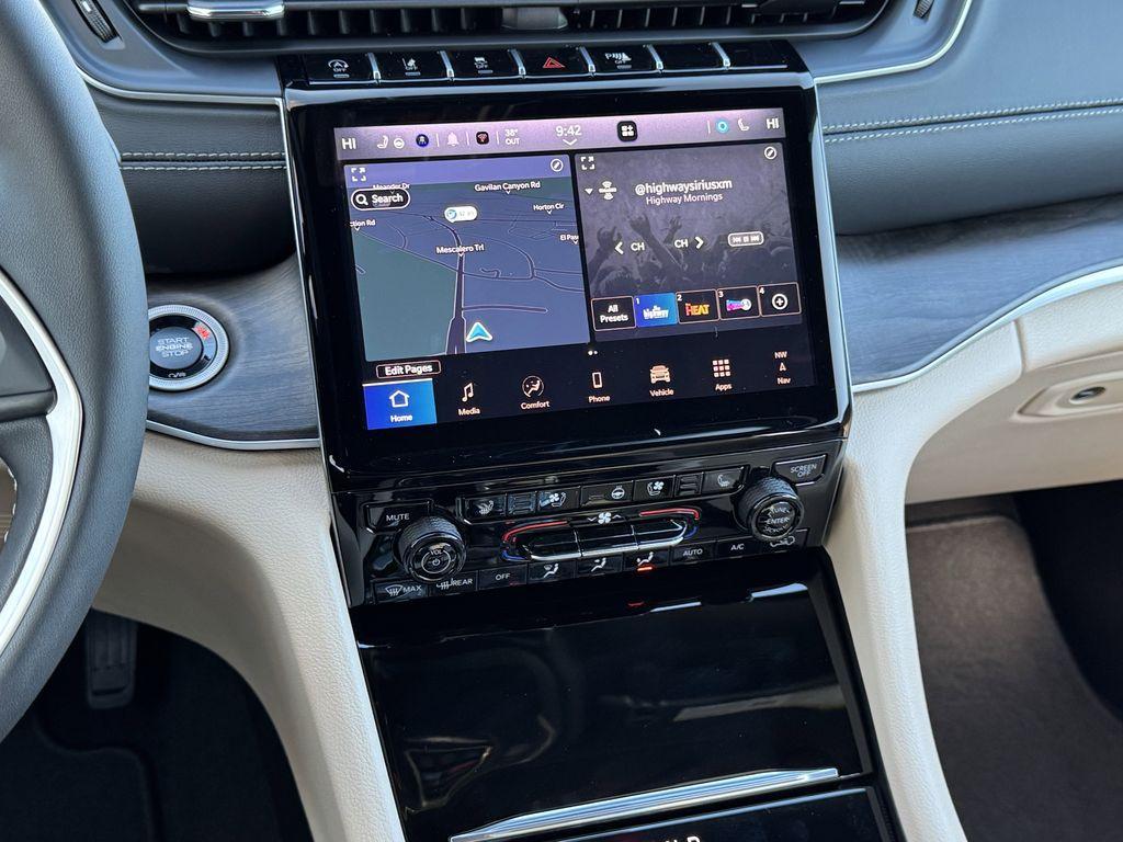 new 2025 Jeep Grand Cherokee car, priced at $51,220