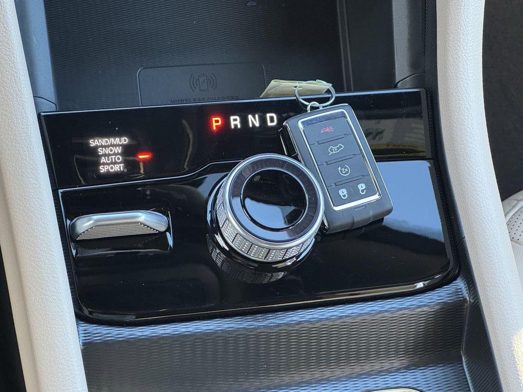 new 2025 Jeep Grand Cherokee car, priced at $51,220