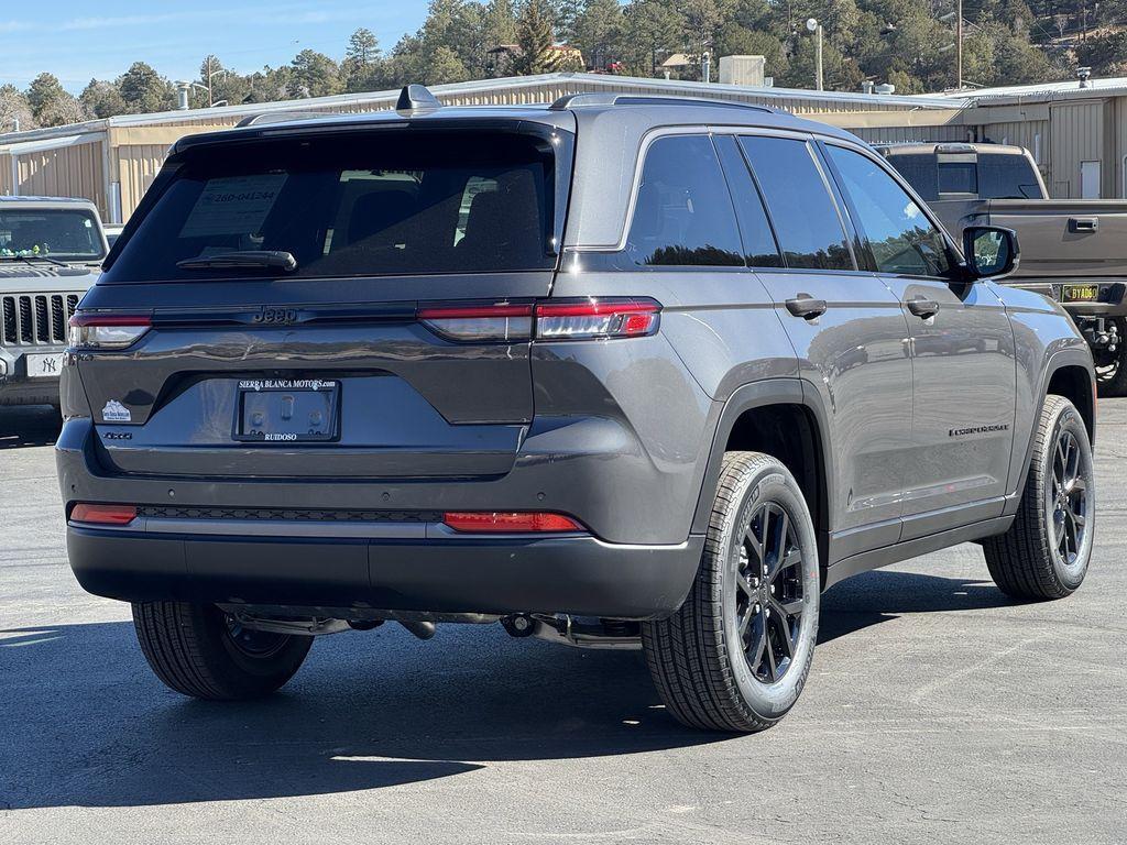 new 2026 Jeep Grand Cherokee car, priced at $48,797