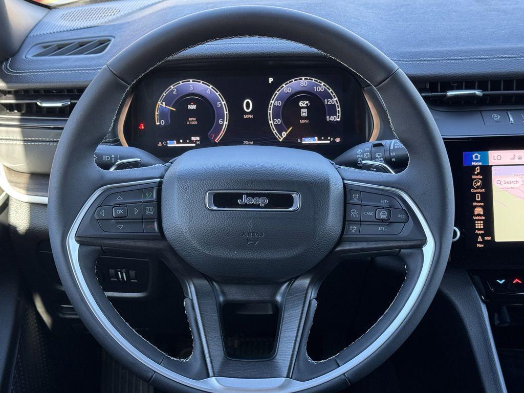 new 2026 Jeep Grand Cherokee car, priced at $48,797