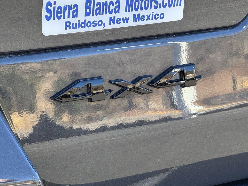 new 2026 Jeep Grand Cherokee car, priced at $48,797