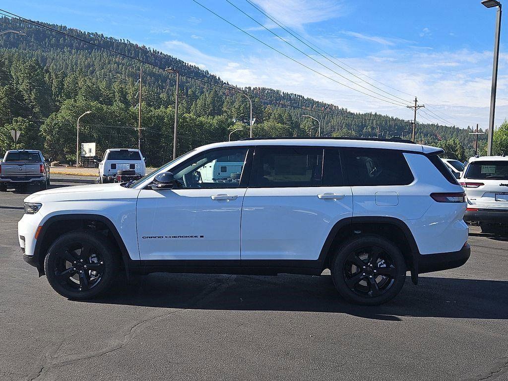 new 2025 Jeep Grand Cherokee L car, priced at $48,242