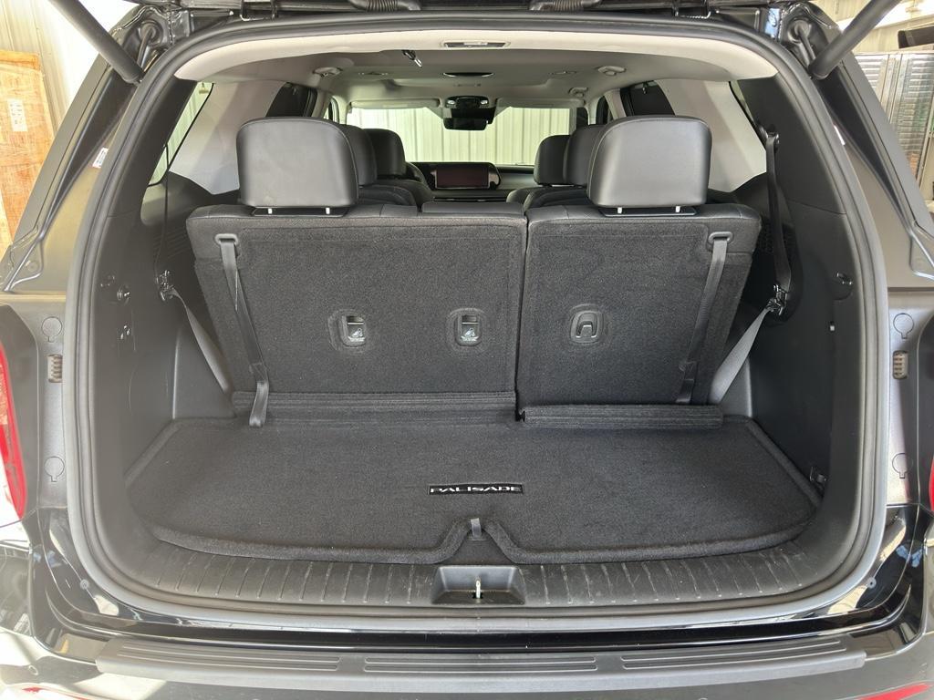 used 2024 Hyundai Palisade car, priced at $35,984