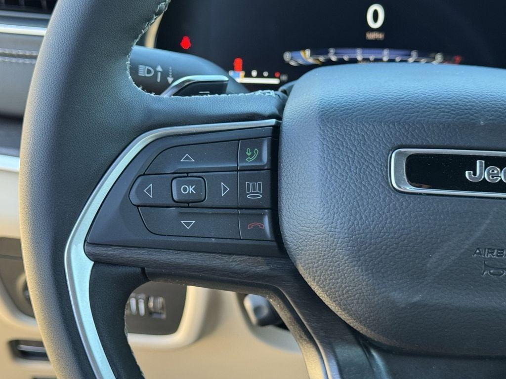 new 2025 Jeep Grand Cherokee car, priced at $52,956