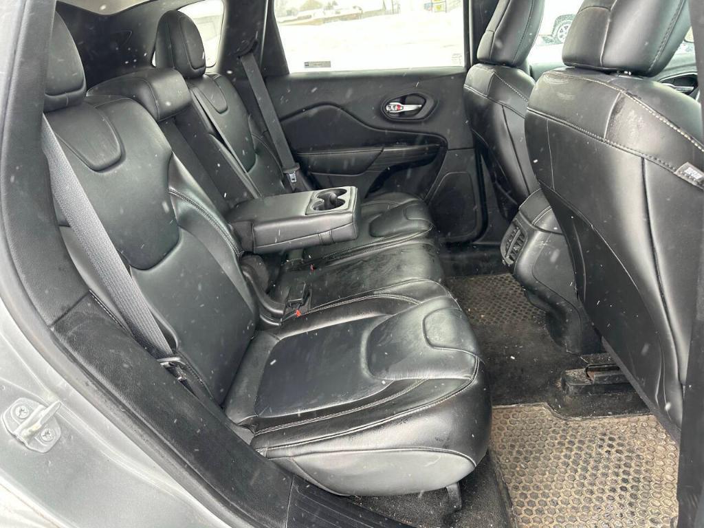 used 2015 Jeep Cherokee car, priced at $10,999