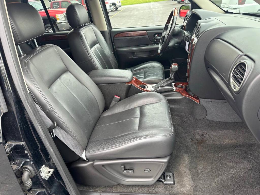 used 2006 GMC Envoy car, priced at $8,999