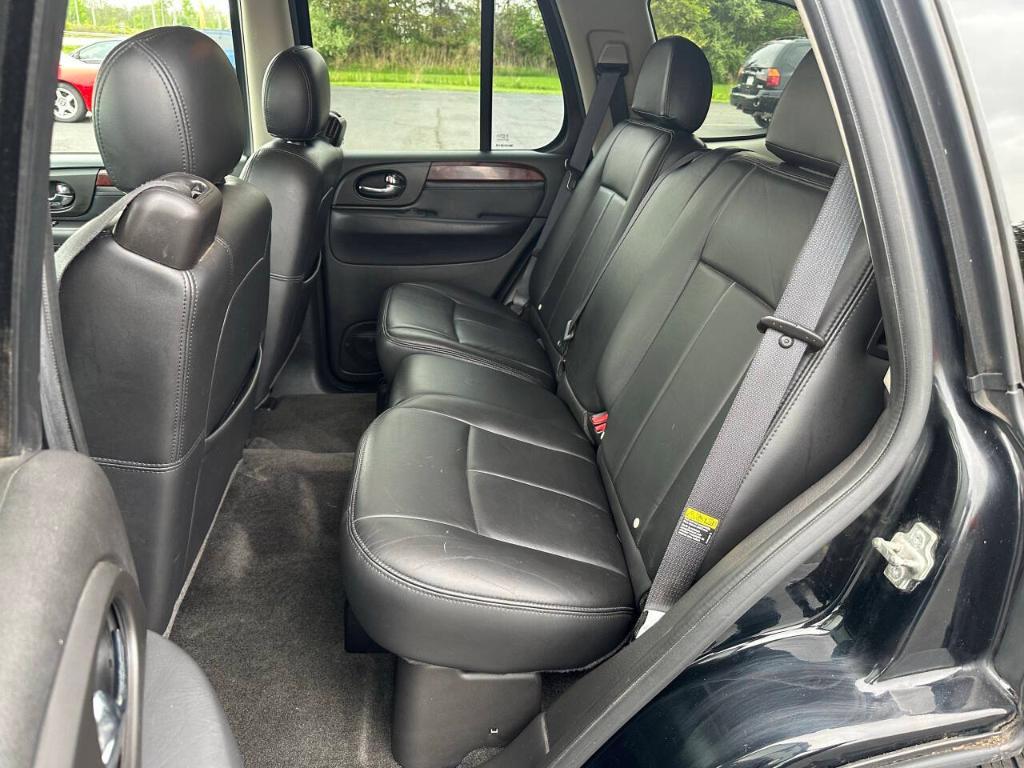 used 2006 GMC Envoy car, priced at $8,999