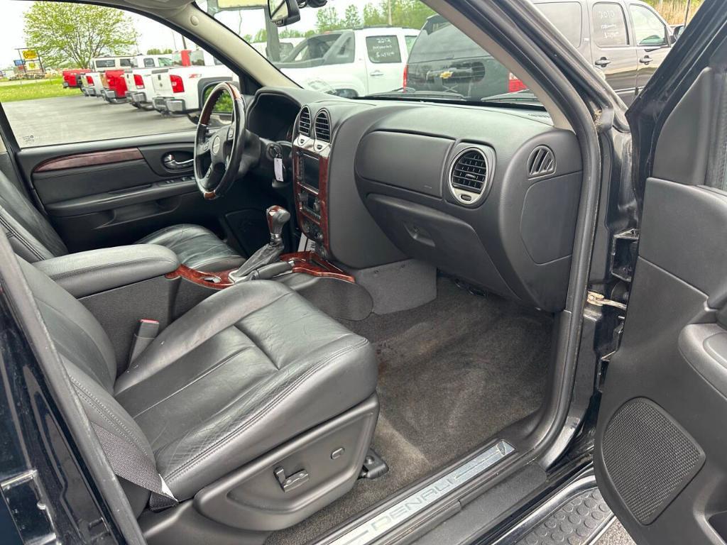 used 2006 GMC Envoy car, priced at $8,999