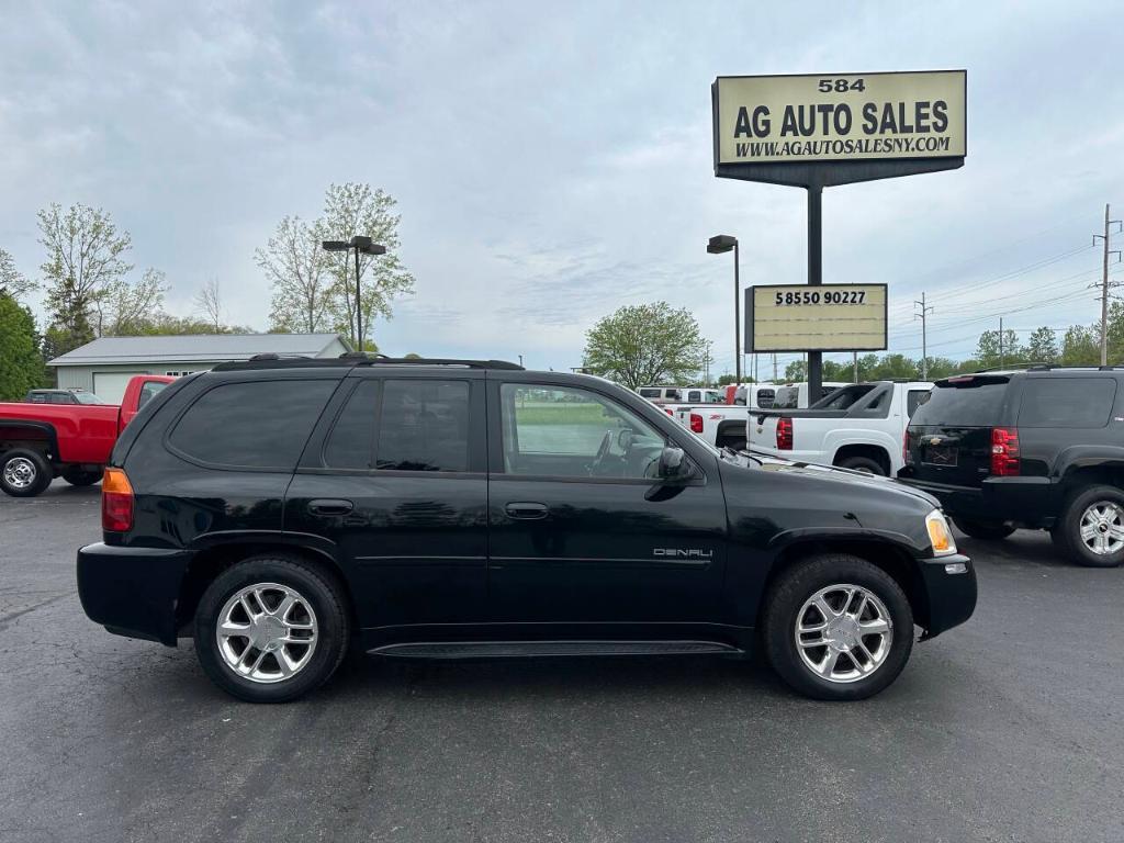 used 2006 GMC Envoy car, priced at $8,999