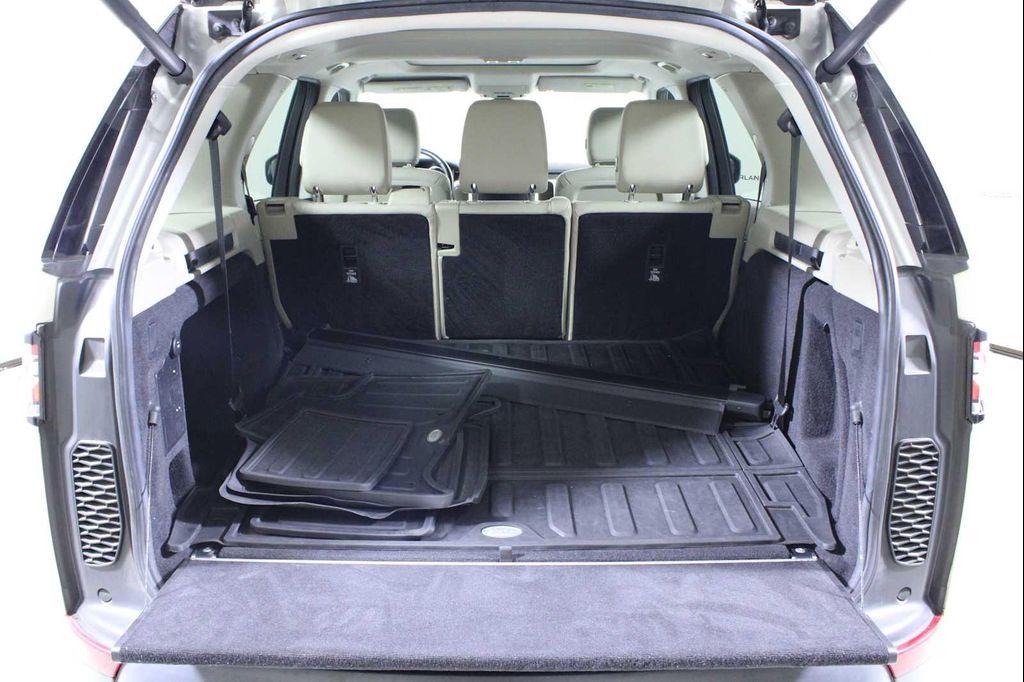 used 2017 Land Rover Discovery car, priced at $14,394